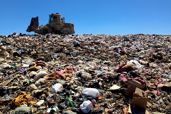 What Kind Of Industrial Waste Can Be Crushed By The Double Shaft Shredder?